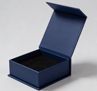 Caja de Regalo Plegable Personalizable con Cierre Magnético, Hecha con Materiales Reciclados Biodegradables, para Bufandas, Bolsos y Regalos