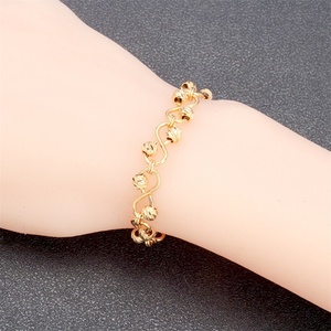 Pulseras de Cadena de Eslabones de Latón Chapado en Oro de 24K Estilo Dubái en Oferta, Cadenas Doradas Modernas para Mujer - Product Image 2