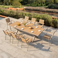 Nouvelle table télescopique d'extérieur en aluminium à structure en X, extensible, avec plateau en bois composite, pour projets hôteliers de luxe