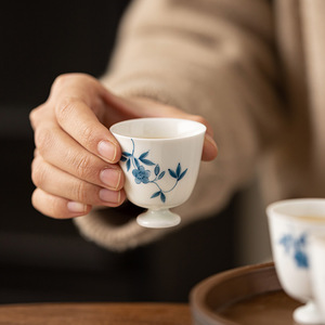Hand Painted Blue And White Floral Stemmed <b>Teacup</b> Porcelain Kung Fu Tea Cup For Tasting - Product Image 4