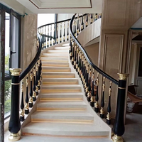 Rampe d'escalier de luxe légère de style européen haut de gamme, en forme de vase, sur mesure, idéale pour les escaliers intérieurs de villas
