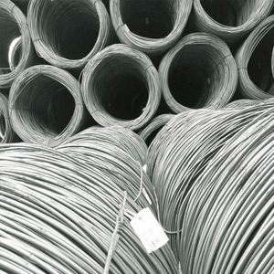 Alambre de Acero al Carbono de 5.5mm y 6.5mm, Laminado en Caliente Q195 SAE1008, para Soldadura y Doblado en Bobina - Product Image 3