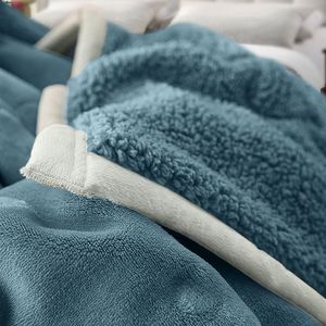 Couverture en polaire bleu lac douillette, couette douce et chaude pour lit, canapé, salon, chambre à coucher, décoration - Product Image 3