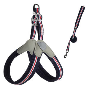 Arnés de lujo para perros sin tirones, chaleco de malla ventilada suave reflectante y ajustable para perros y gatos pequeños y medianos - Product Image 4