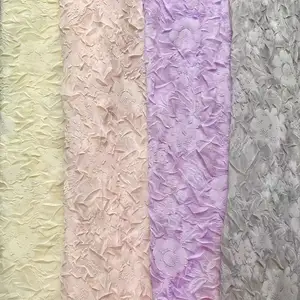 Tweekleurige Kleine Chrysanthemum Reliëf Chiffon Milieuvriendelijke 100Polyester Organza Net Tule Effen Stof