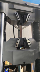 Máquina de Ensayo de Tracción Electrohidráulica, con Pantalla Digital y Control por Computadora para Pruebas de Resistencia a la Tracción de Metales - Product Image 4