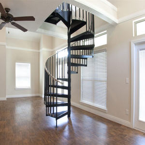 Escalier en colimaçon contemporain pour hôtel, intérieur/extérieur, avec marches en acier, finition mate, garde-corps en acier inoxydable - Product Image 4