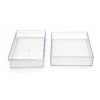 Boîte de rangement carrée transparente en PS de qualité alimentaire personnalisable par le fabricant avec couvercle pour emballer des en-cas, des noix, du chocolat, du pain, des bonbons
