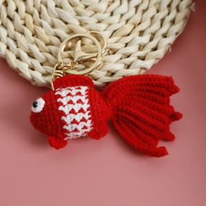 Joli poisson rouge au crochet fait main, jouet tricoté, pendentif décoratif complexe en forme de poisson au crochet - Product Image 6