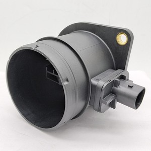 Capteur de débit d'air massique MAF 21701130010 F00C2G8008 0280218225 306870056 pour <span class=keywords><strong>UAZ</strong></span> LADA - Product Image 1