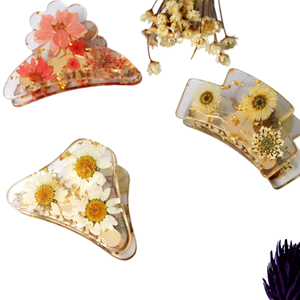 Pinza de Pelo Artesanal para Mujer, Marca Chun Surplus, con Diseño Floral en Resina Epoxi Real, para Baile de Graduación - Product Image 1