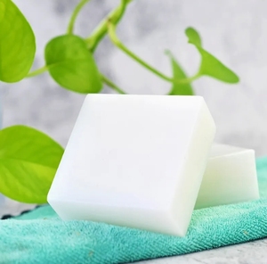 Cosmetici di bellezza cura della pelle esfoliante lenitivo riparazione pungola latte sapone fatto a mano - Product Image 4