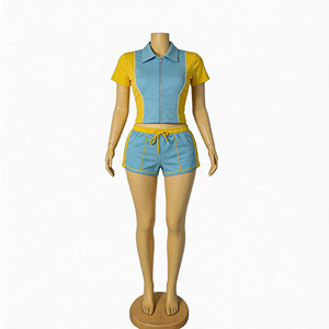 Conjunto de Dos Piezas de Moda para Mujer 2026: Chaqueta con Cierre y Bloques de Color y Pantalones Cortos a Juego, con Logotipo Personalizado en Pedrería, OEM ODM - Product Image 4