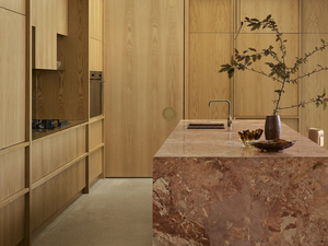 Mueble de Cocina Moderno de Roble con Puertas de Madera y Paneles de Contrachapado, Diseño Fácil de Limpiar - Product Image 2