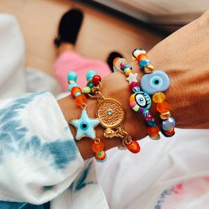 Toptan kadın moda renkli cam kristal nazar bilezik Dainty kararmaz ücretsiz hediye için su geçirmez takılar - Product Image 5