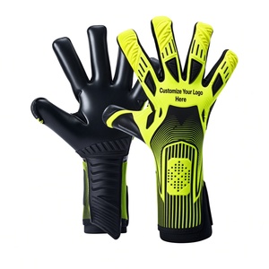 ถุงมือผู้รักษาประตูฟุตบอล Soccer Max สีดำ-เขียวมะนาว ปิดด้วยแถบตีนตุ๊กแก ผ้าสแปนเด็กซ์ ป้องกันนิ้วมือเต็มรูปแบบ ระบายอากาศได้ดี แข็งแรง - Product Image 1