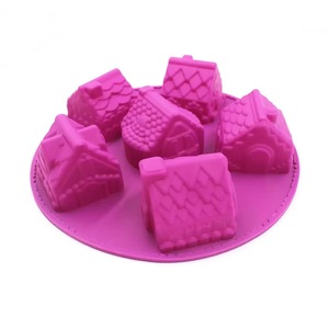 Molde de Silicona para Chocolate con Seis Cavidades, Forma de Villa, 26x26cm, Fácil de Desmoldar y Limpiar, Molde para Hacer Chocolate DIY - Product Image 2