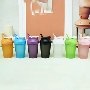 500ml toptan özel Logo, spor spor salonu içecek su şişesi Blender Protein plastik sallamak Protein çalkalama kabı su şişeleri/