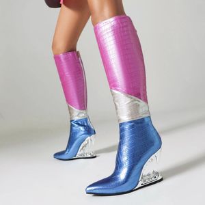 Bottes à talon compensé pour femme, modèle spécial, nouveau matériau tendance, style dents de requin - Product Image 1