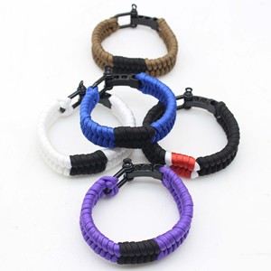 Anthrive, venta al por mayor, grillete ajustable de aleación negra, pulsera de supervivencia hecha a mano en forma de U, pulsera de supervivencia de Paracord con botón de Metal - Product Image 3