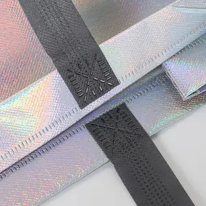 2023 neue schillernde holo graphische Geschenkt üte Glitter wieder verwendbare Vlies Silber Metallic Laser Einkaufstasche Sublimation Einkaufstasche mit