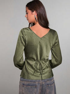 Blusa de Mujer con Cuello en V, Manga Pagoda con Cordones, Color Negro, Sexy, Cintura Fruncida, Casual, de Oficina, Moderna, Sólida, Transpirable, Holgada, para Verano - Product Image 4