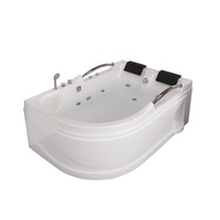Baignoire de massage en acrylique de forme irrégulière, adaptée à un usage domestique - une baignoire indépendante pour deux personnes.
