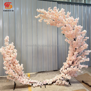 Arco de Flores de Cerezo Blanco Redondo de 7 y 8 Pies con Soporte Metálico para Decoración de Bodas y Eventos - Product Image 4