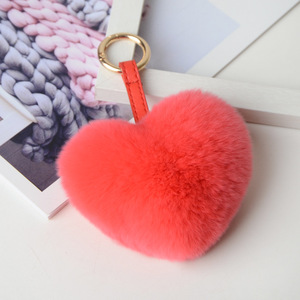 Porte-clés d'amour en peluche Pendentif porte-clés boule de poils coeur pêche Bagages pour femmes - Product Image 5
