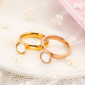 Bague solitaire pour femme en zircon, sertie clos, en acier inoxydable poli, tendance, pour le bureau et les soirées, bijoux féminins, vente chaude - Product Image 6