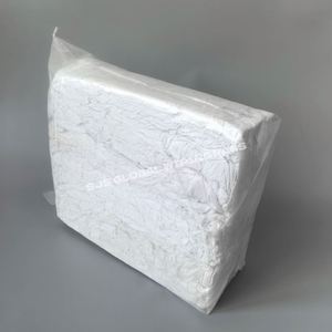 Paños de Limpieza Industriales de Tela Reciclada Blanca - 100% Algodón, Cortados en Tiras, para Limpieza - Product Image 1