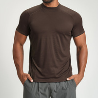 T-shirt sportiva estiva personalizzabile di alta qualità, slim fit, a maniche corte, girocollo, traspirante, ad asciugatura rapida, in maglia, senza cuciture, tinta unita