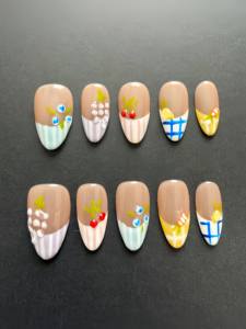 Ongles courts <span class=keywords><strong>en</strong></span> amande faits à la main, motif <span class=keywords><strong>arc</strong></span>-<span class=keywords><strong>en</strong></span>-<span class=keywords><strong>ciel</strong></span> <span class=keywords><strong>pastel</strong></span>, style français 3D, fruits fraise citron raisin, été, luxe, ongles <span class=keywords><strong>en</strong></span> gel artisanaux - Product Image 3