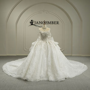 Vestido de Novia Largo Hasta el Suelo con Escote Corazón, Adornado con Flores, Lentejuelas y Encaje, Modelo GT26025, Estilo Moderno - Product Image 1