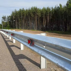 Barrière de sécurité routière en acier galvanisé à chaud PiPe W Beam Guardrail, conforme à la norme AASHTO M180, avec protection réfléchissante de qualité diamant EN 1317 H1W2 - Product Image 3