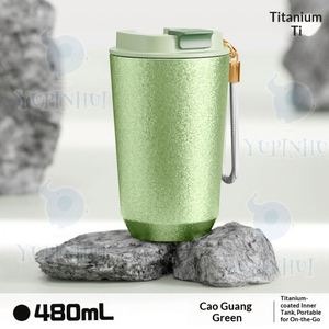 Mug de voyage élégant en titane pur, isolé sous vide, avec couvercle anti-fuite sécurisé, tasse à eau portable, design moderne et épuré pour le bureau au quotidien - Product Image 6