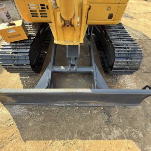 Mini-pelles Komatsu PC55MR d'occasion de 5,5 tonnes, puissantes et fiables, à vendre - Product Image 4