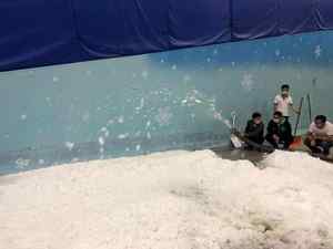 آلة صنع الثلج 2025 للاستخدام الخارجي والداخلي، آلة متنقلة مركزية لإنتاج الثلج، مناسبة للحدائق الثلجية على مدار الفصول الأربعة - Product Image 6