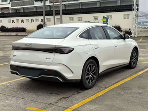 BYD Seal 06 DMi ไฮบริด ซีดาน ปี 2025 <span class=keywords><strong>รถยนต์</strong></span>พลังงานใหม่ รถใหม่และรถมือสอง ระยะทางวิ่ง 80 กม. 120 กม. มีสินค้าในสต็อก พร้อมส่งออก - Product Image 3