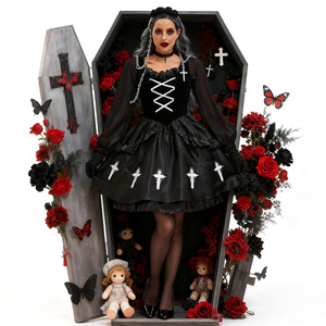 Costume da Donna Gotico, Abito Nero con Stampa a Croce, Corpetto con Lacci, Maniche Trasparenti, per Halloween e Spettacoli Teatrali - Product Image 3