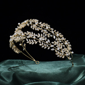 Couronne <span class=keywords><strong>de</strong></span> mariage élégante et classique, style romain, avec feuilles <span class=keywords><strong>de</strong></span> zircon doré et double rangée <span class=keywords><strong>de</strong></span> perles, unique, pour mariée et bal <span class=keywords><strong>de</strong></span> promo, qualité professionnelle - Product Image 5