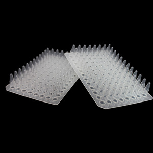 Placa de PCR Yongyue Medical de 96 pocillos, 200L, sin borde, transparente, de fondo plano, para uso en laboratorio. - Product Image 3