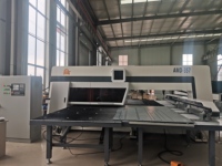 Machine de poinçonnage CNC à tourelle pour tôles mécaniques