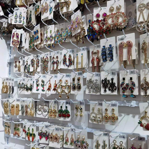 Pendientes Variados, Estilo Chunky, de Cristal, Coloridos, Joyería de Bisutería - Product Image 6