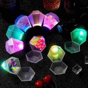 Accessoires pour enterrement de vie de jeune fille : Bague lumineuse LED en vinyle pour mariée et demoiselle d'honneur, pour verre ou shot - Product Image 1