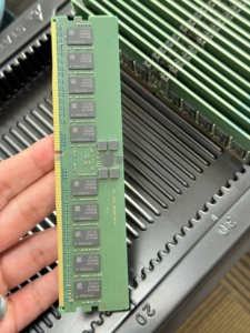 แรม DDR5 5600 ECC RDIMM 32GB ของแท้ ชิป IC ใหม่เอี่ยม ฉลากขาว โลโก้สั่งทำได้ หน่วยความจำภายในเซิร์ฟเวอร์ - Product Image 1