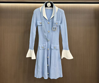 Nouvelle Arrivée Robe Mini Femme Col V Color Block Boutonnée Manches Évasées Haute Qualité Tendance Coupe Ajustée Ceinturée Tricotée