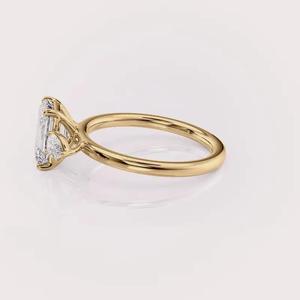 ผู้ผลิตแหวนหมั้นเพชรทรงเหลี่ยมมรกตสามเม็ด ทองคำขาว/ทองคำขาวผสมทองคำชมพู 18K - Product Image 3