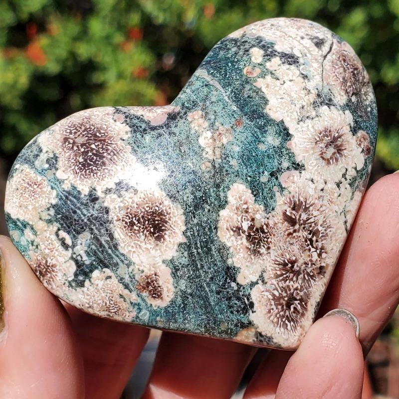 หัวใจหินอาเกตดอกซากุระสีเขียว