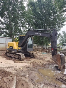 Mini-excavatrice d'occasion VOLVO EC80D EC80 de 8 tonnes, moteur et transmission d'origine japonaise, faibles émissions, marteau hydraulique à prix réduit - Product Image 4